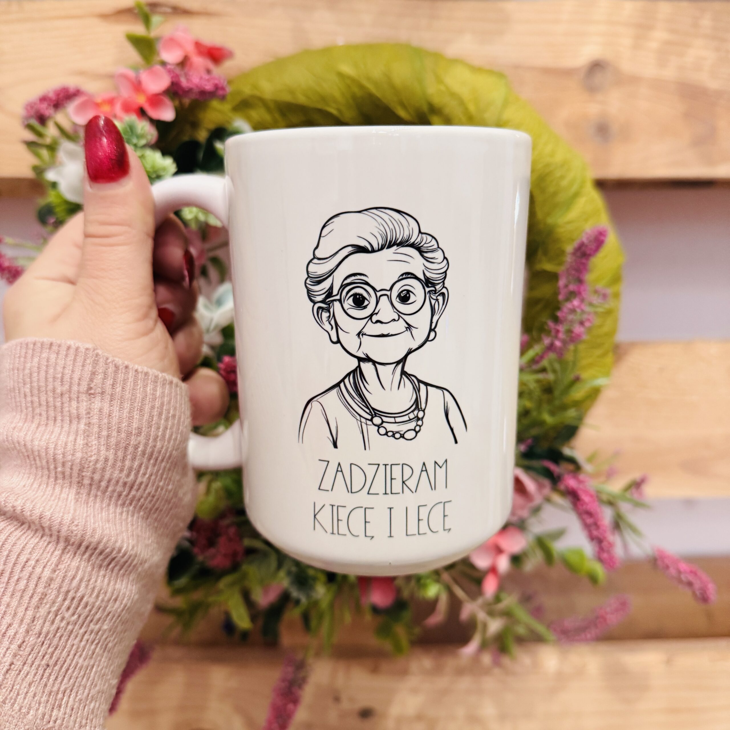 Kubek dla babci - zadzieram kiecę i lecę